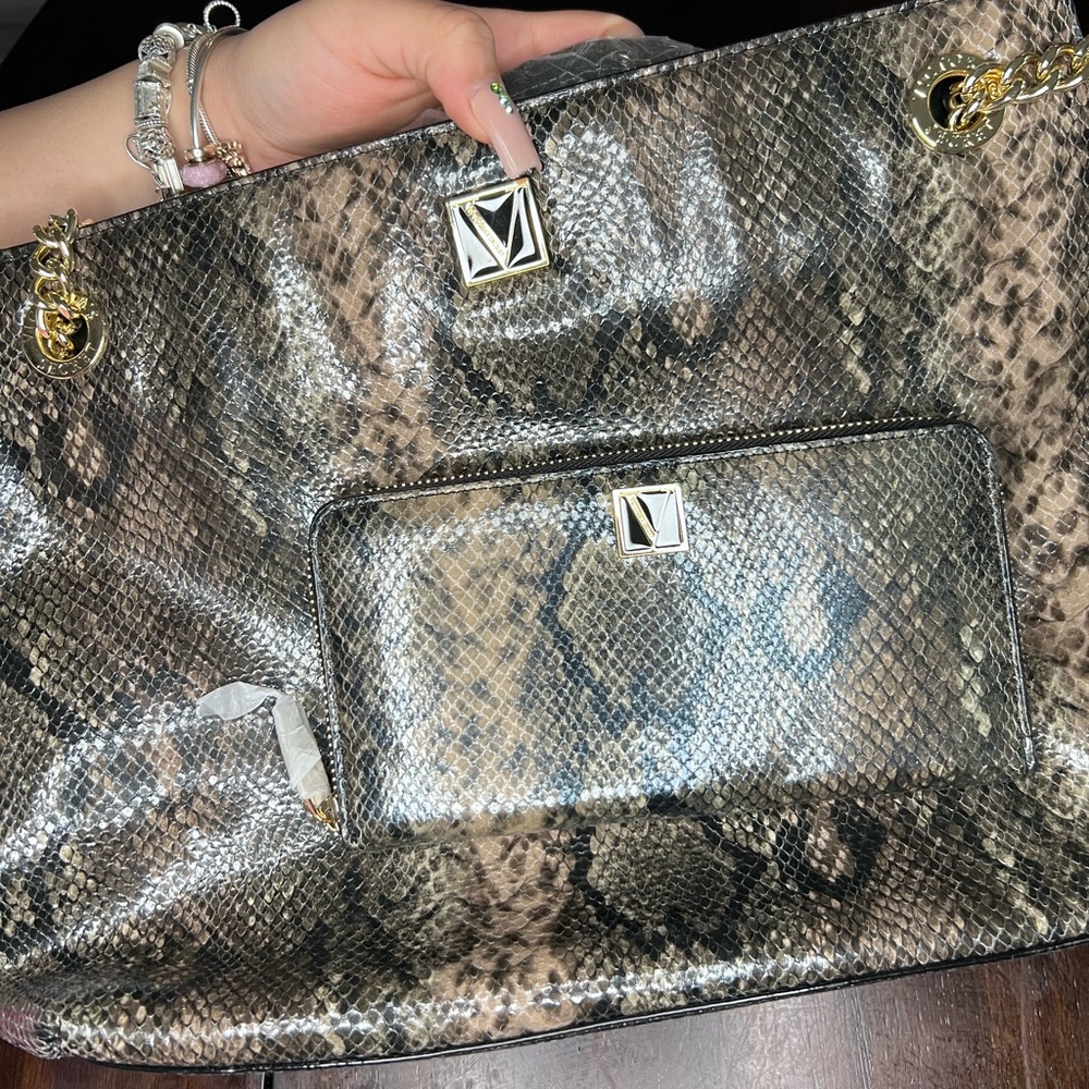 VS snake print purse PLUS matching wallet